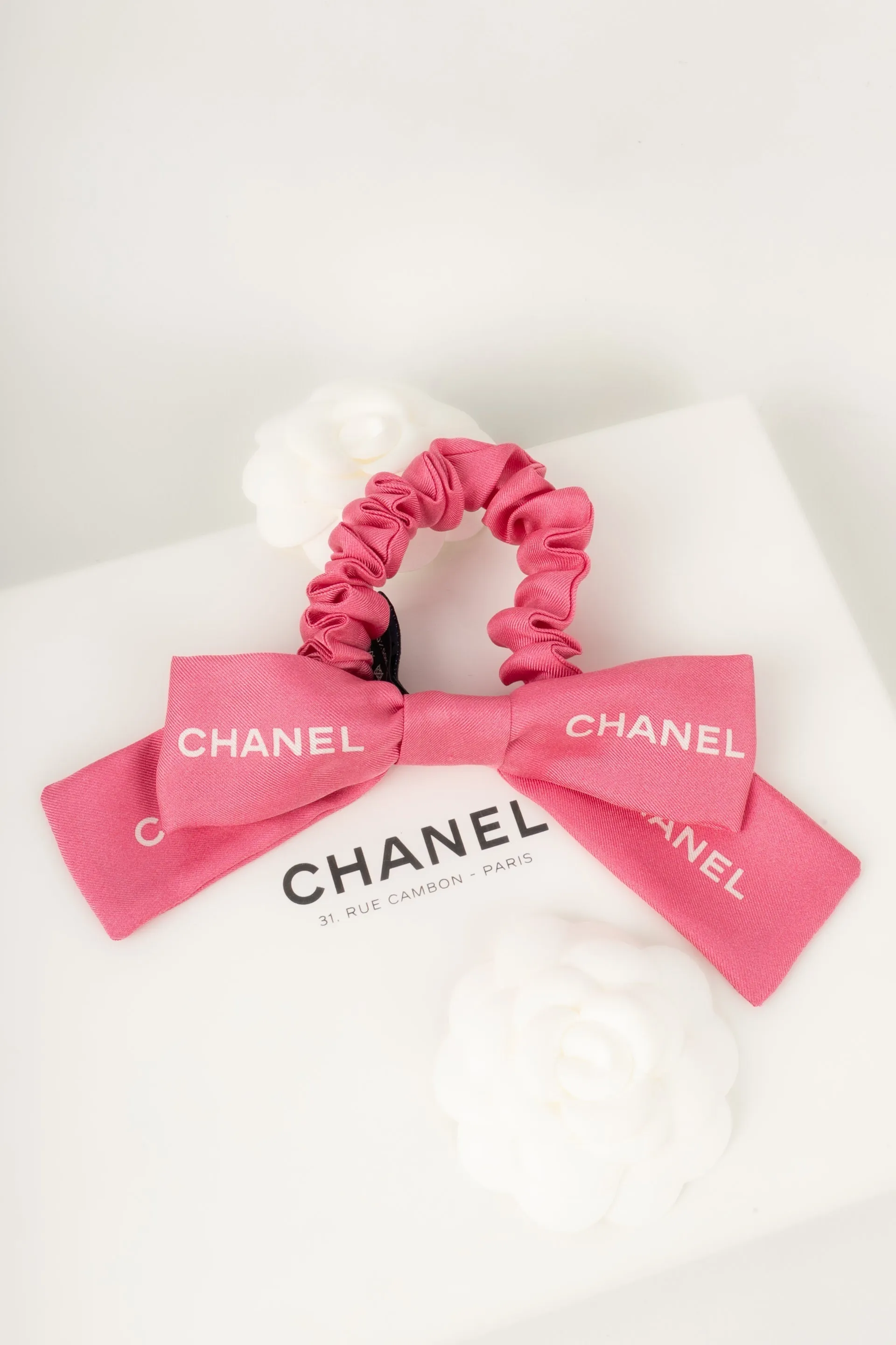 Accessoire de tte Chanel