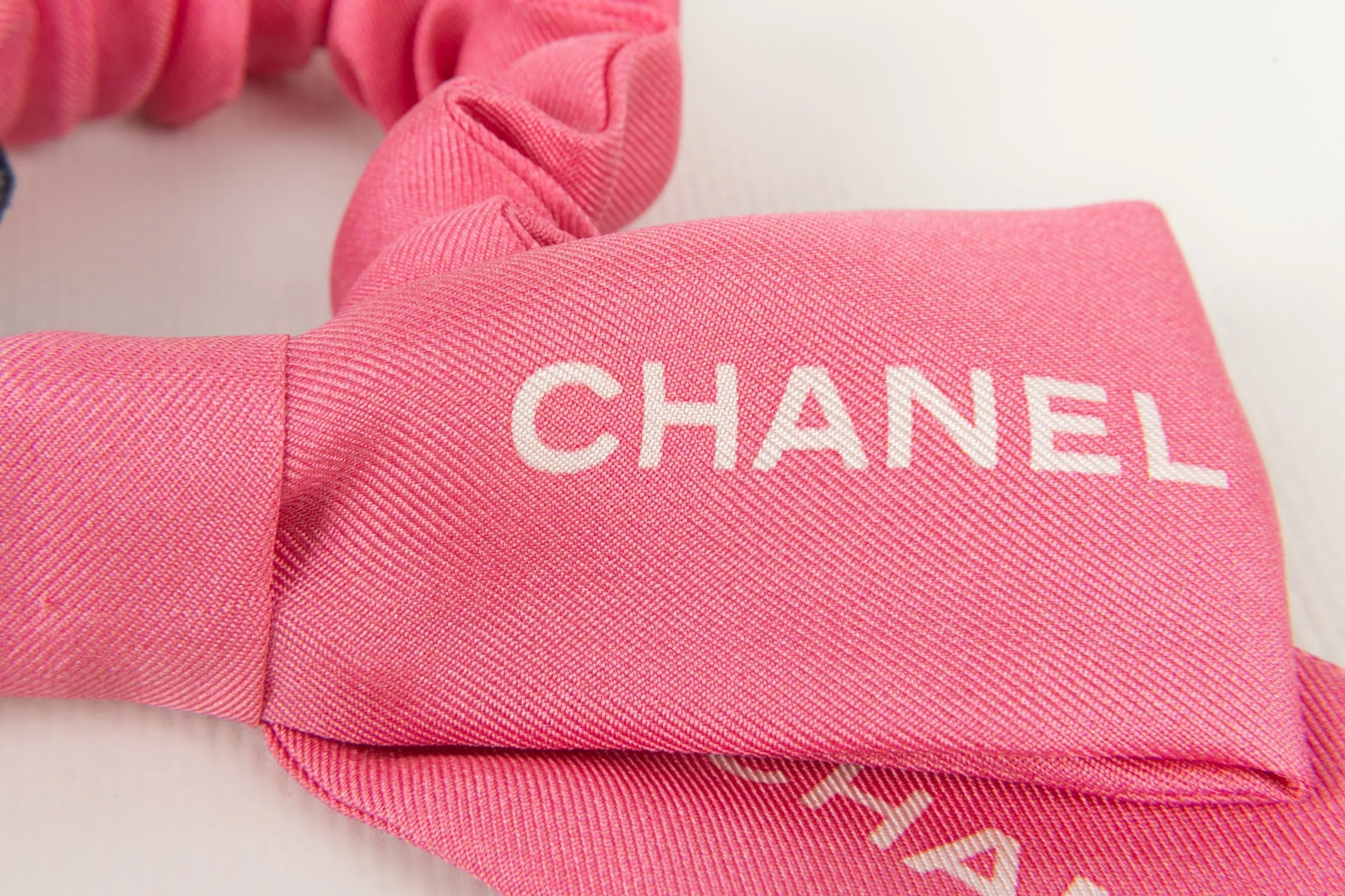 Accessoire de tte Chanel