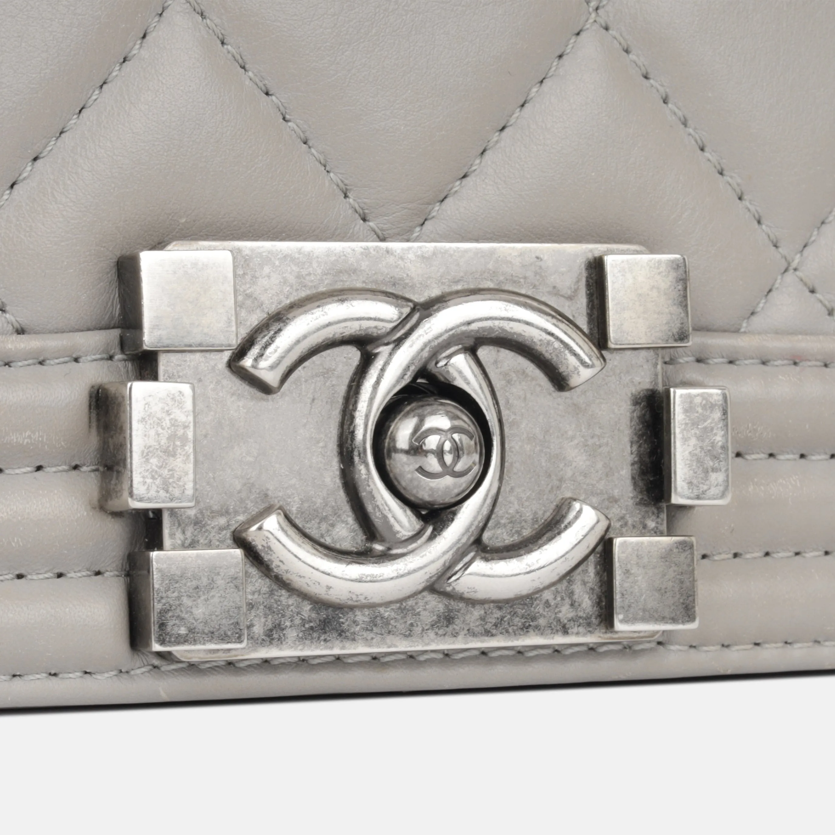 Chanel Boy Bag - Old Medium