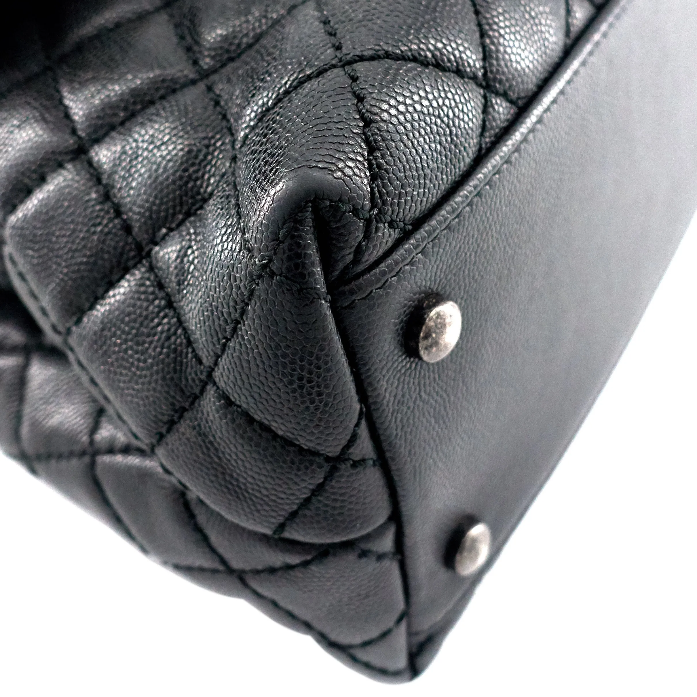 Coco Top Handle Medium Caviar Leather Bag