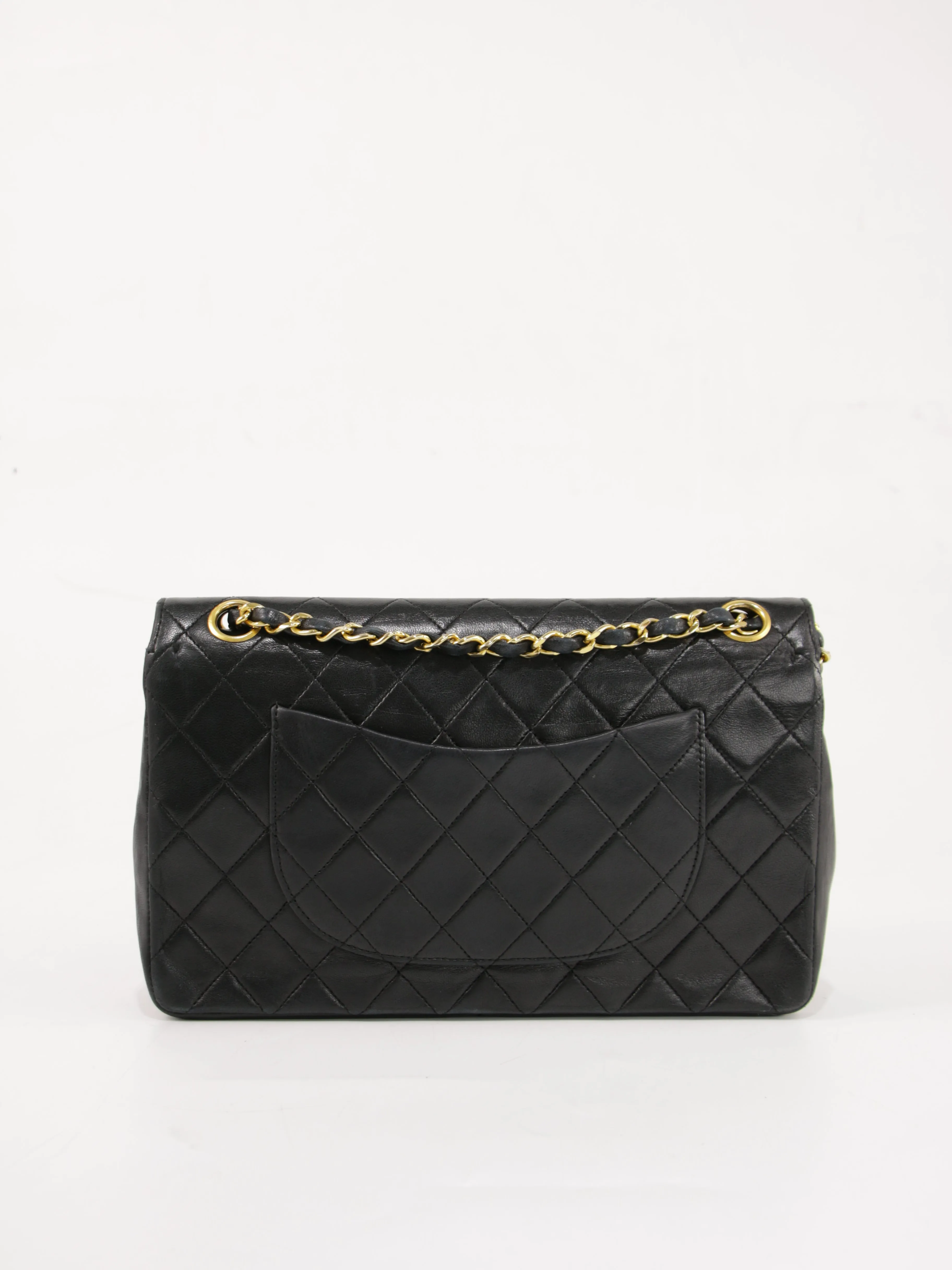 Medium Classic Flap