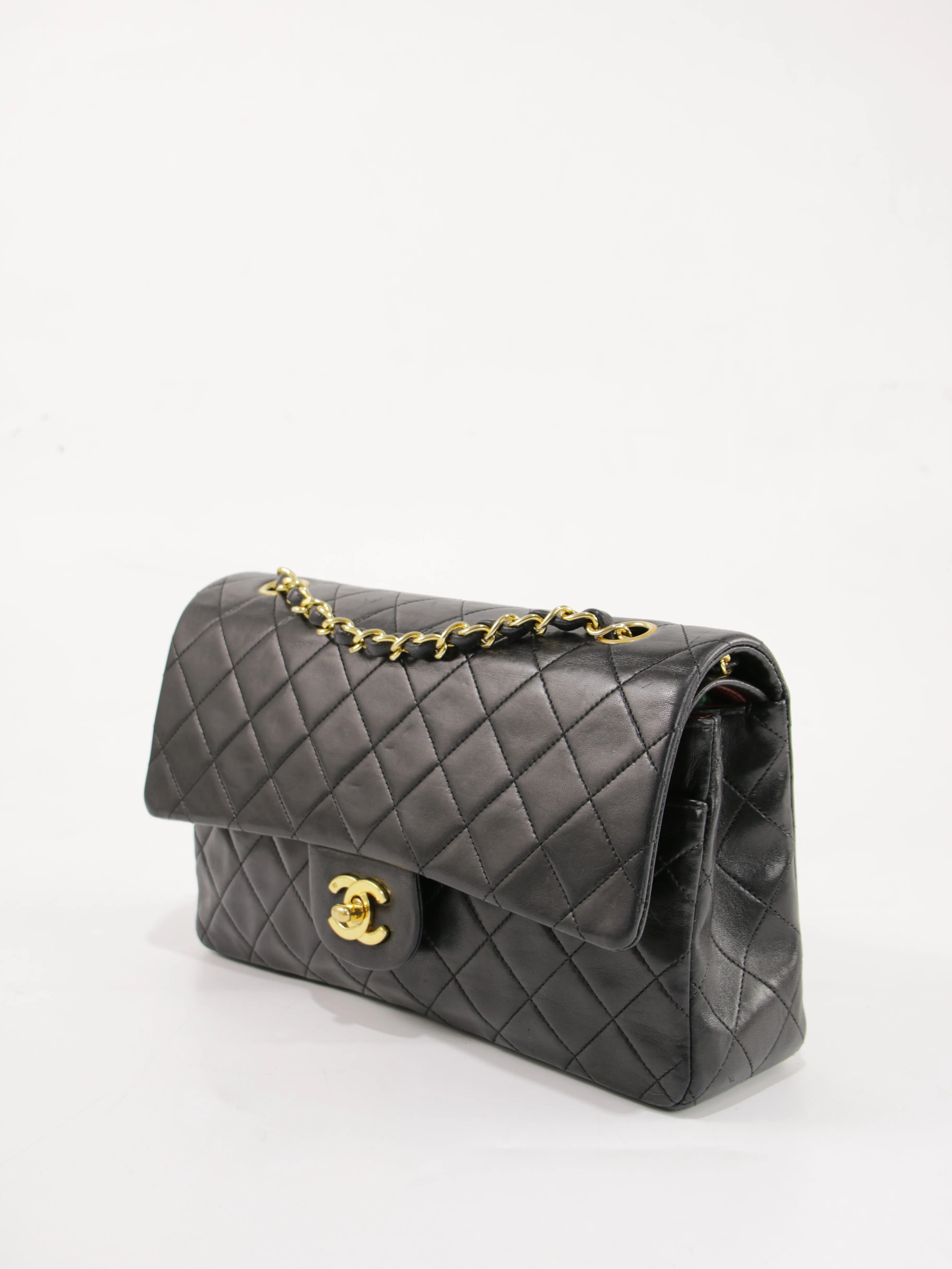 Medium Classic Flap