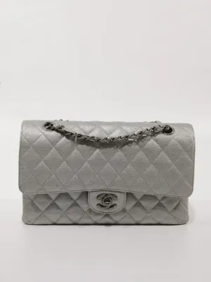Medium Classic Flap