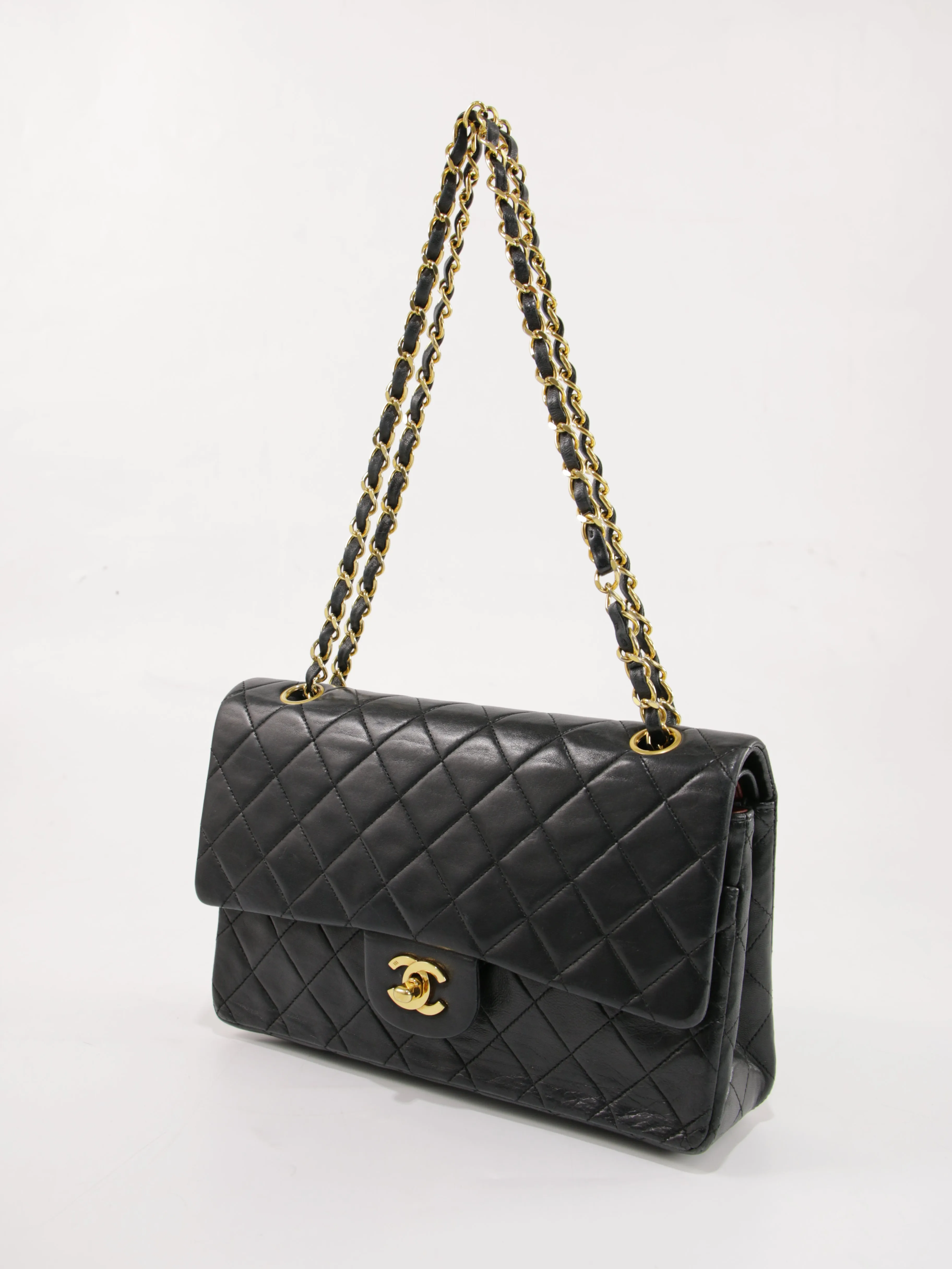 Medium Classic Flap