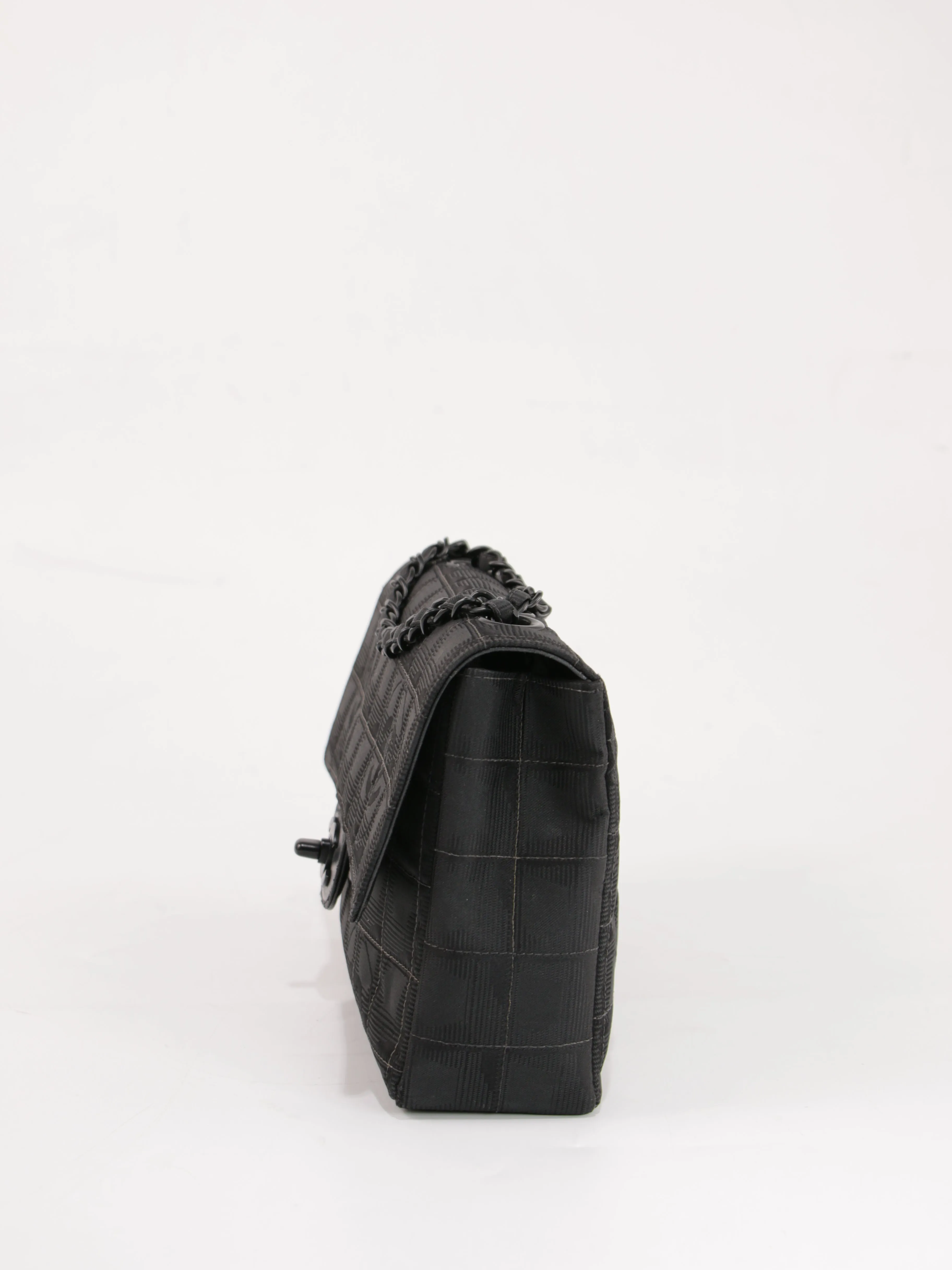 Medium Classic Flap