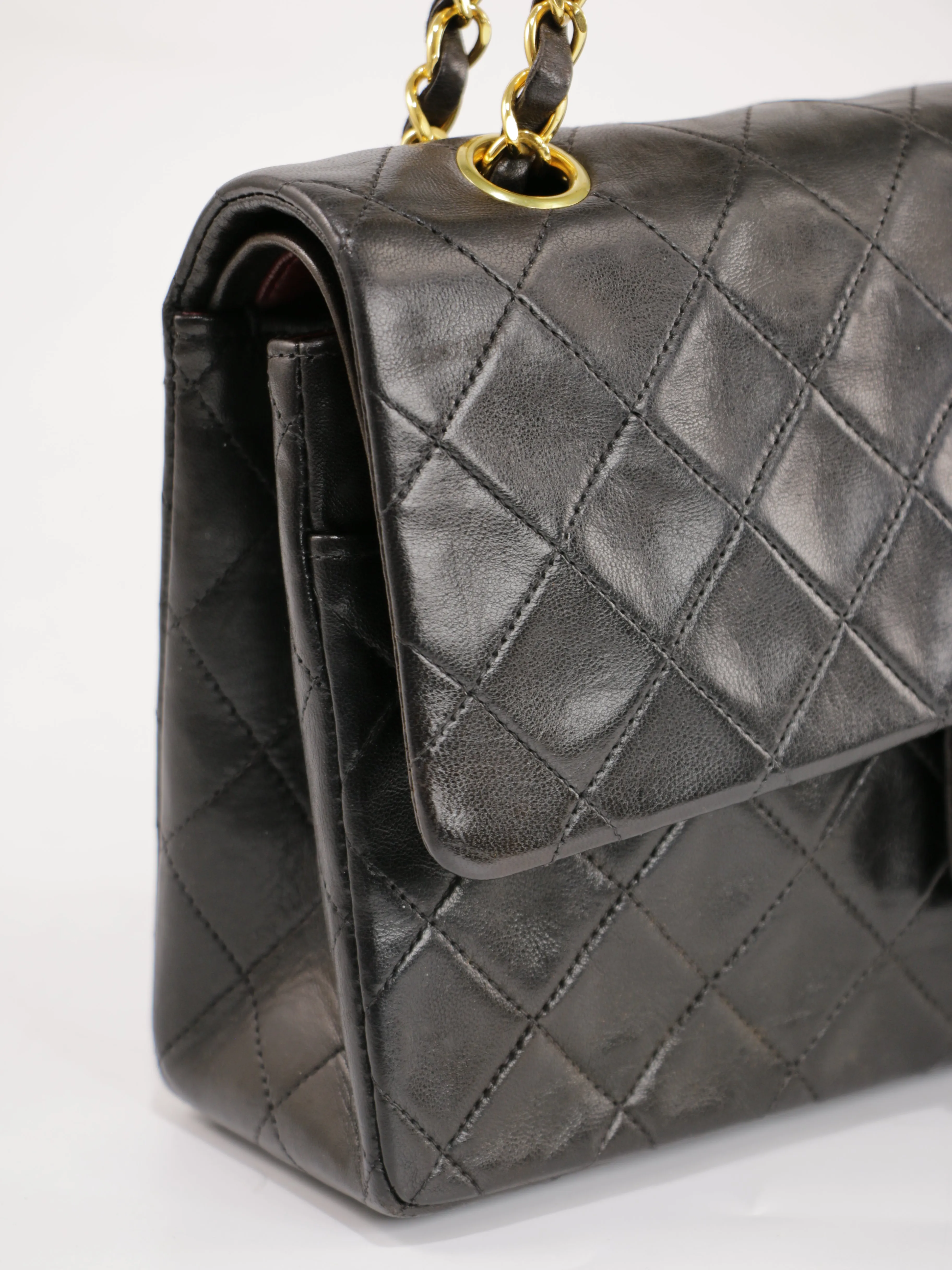 Medium Classic Flap