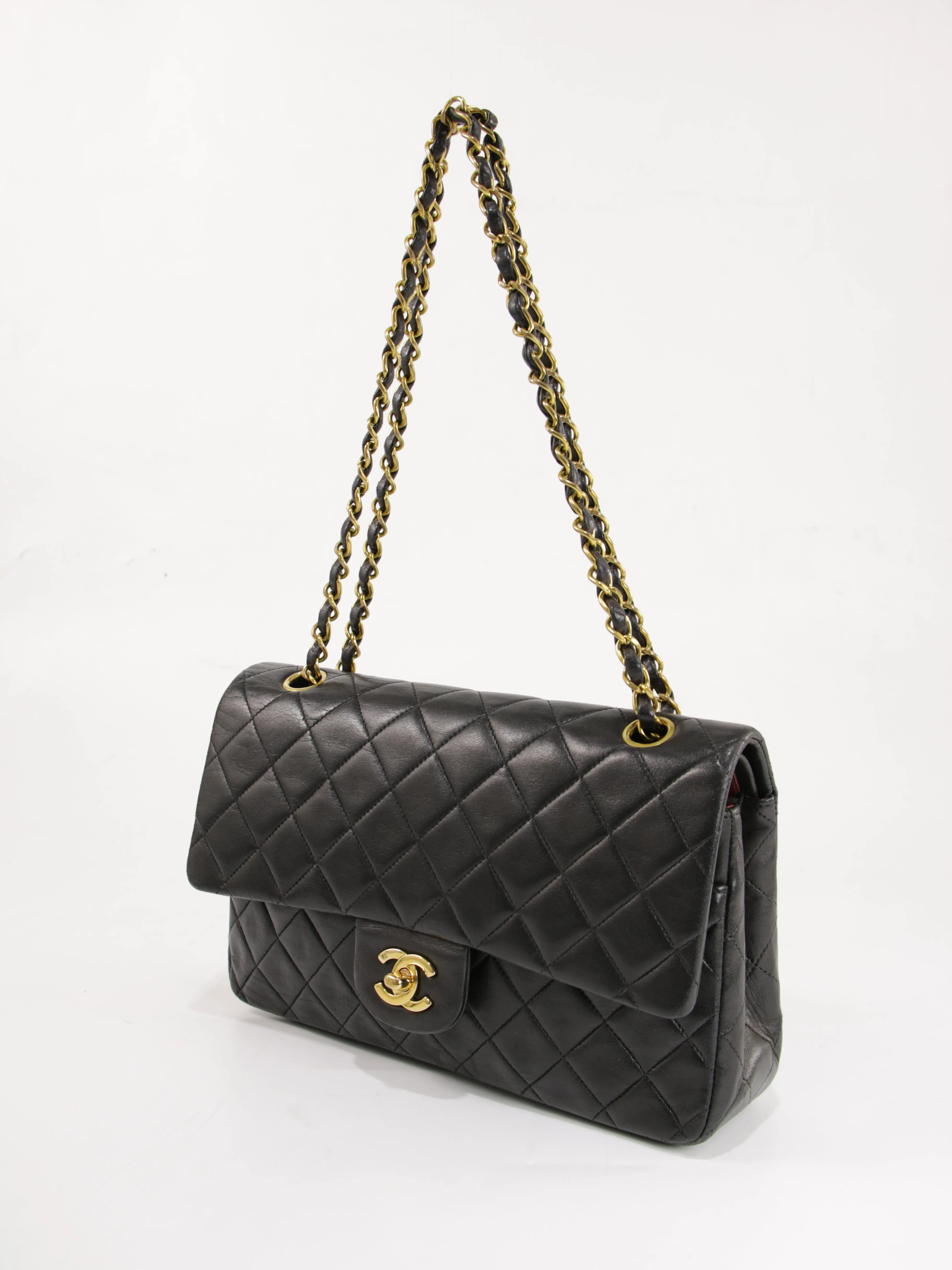 Medium Classic Flap