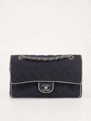 Medium Classic Flap
