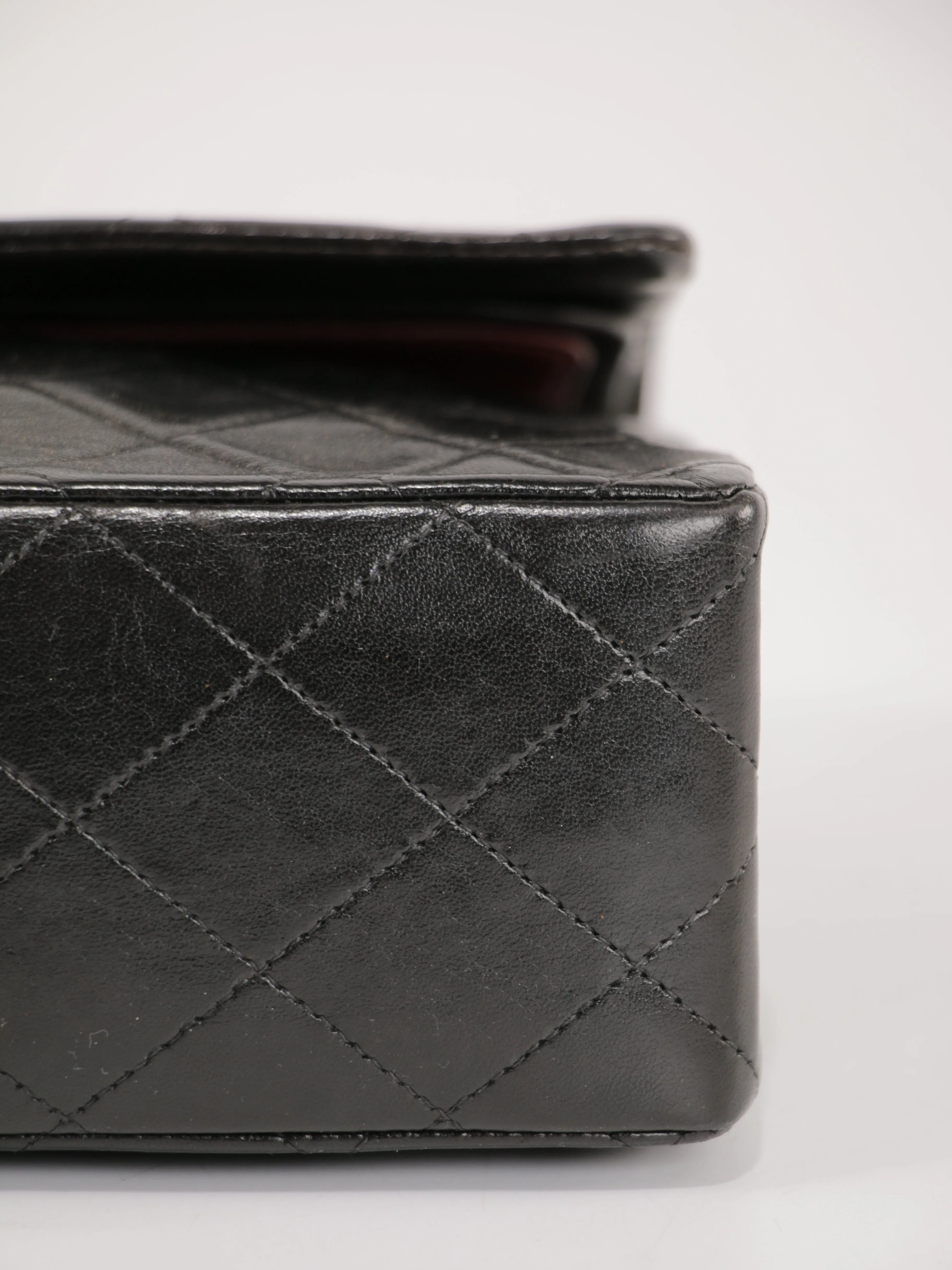 Medium Classic Flap