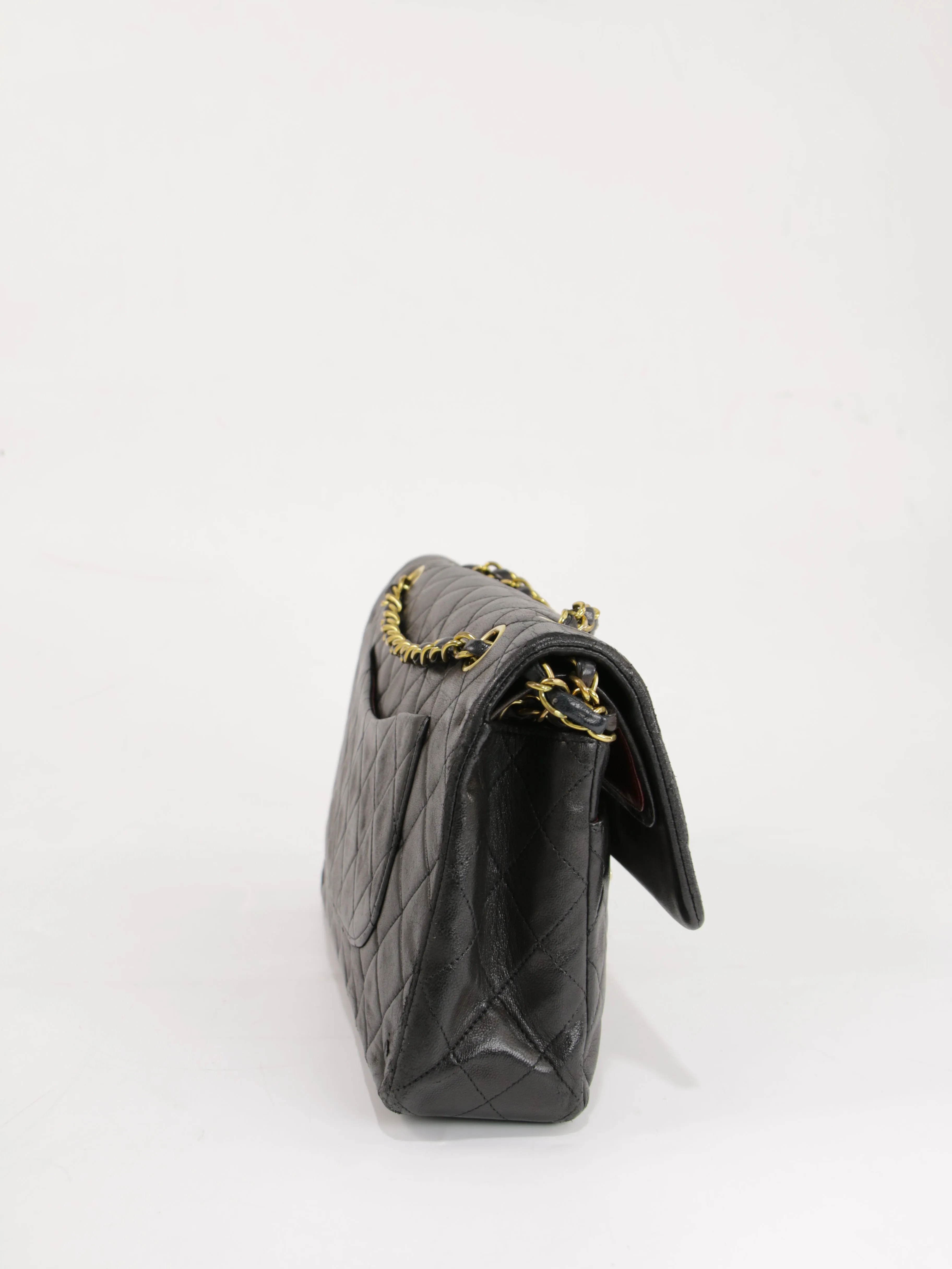 Medium Classic Flap