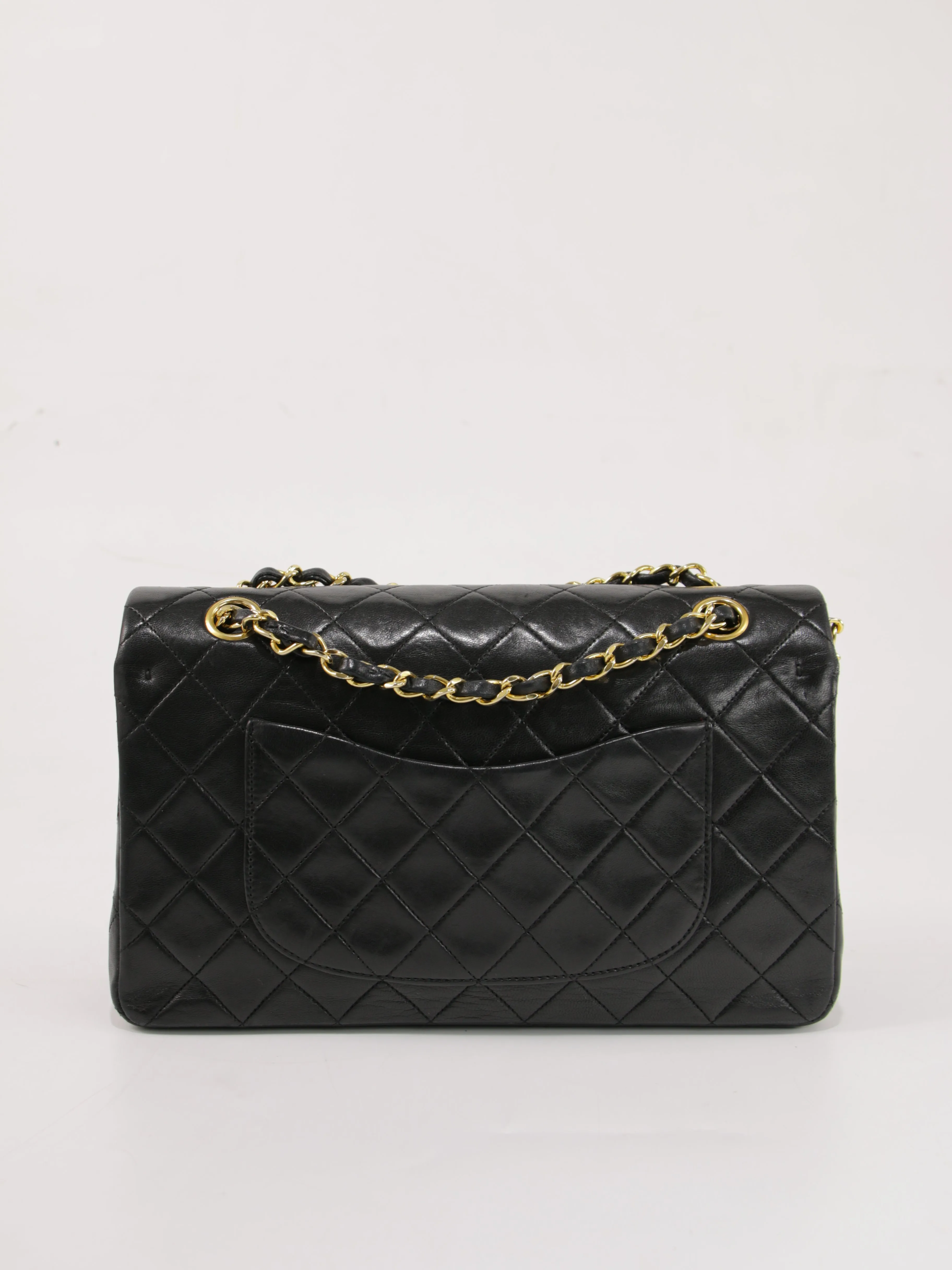 Medium Classic Flap