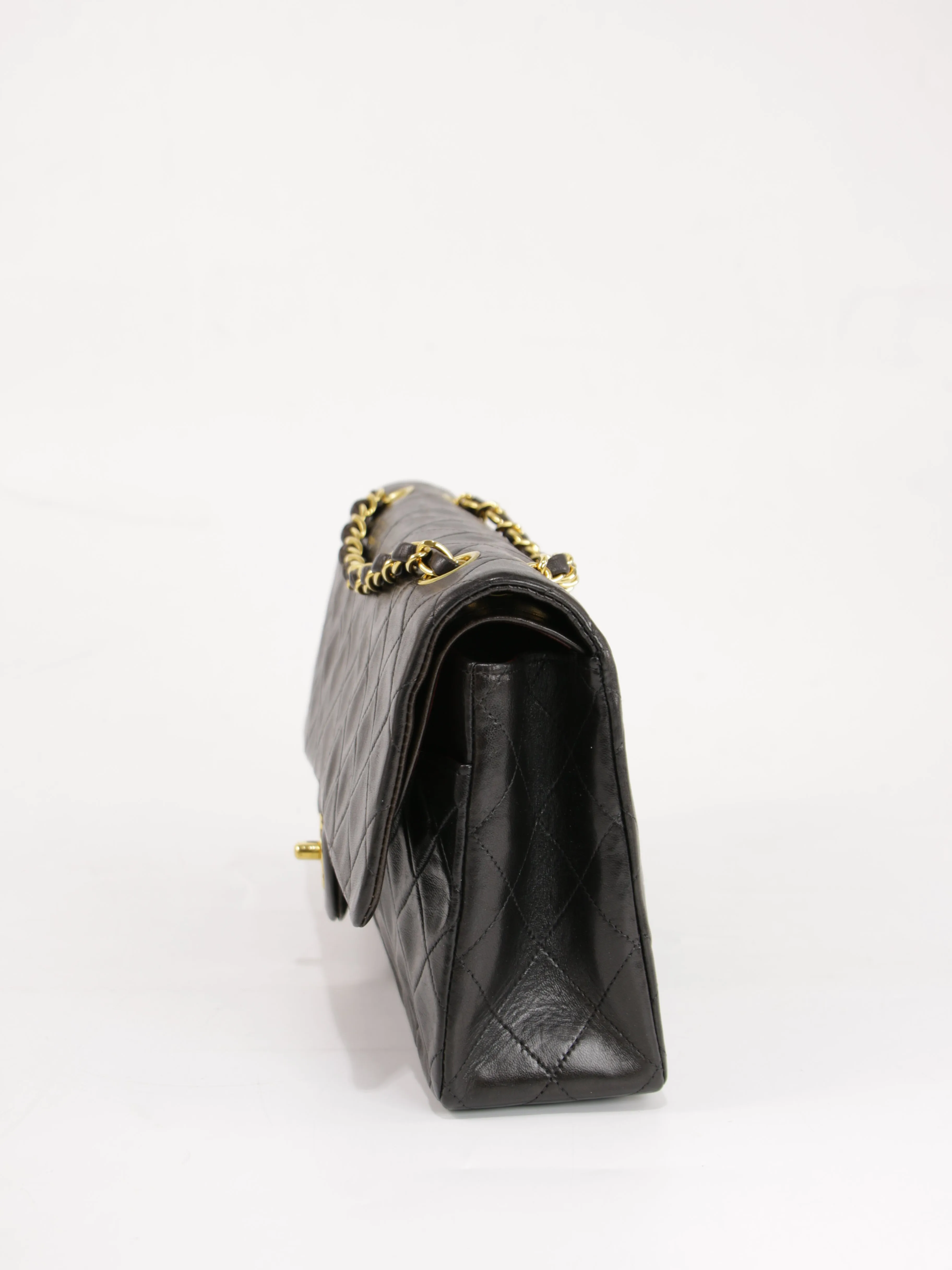 Medium Classic Flap