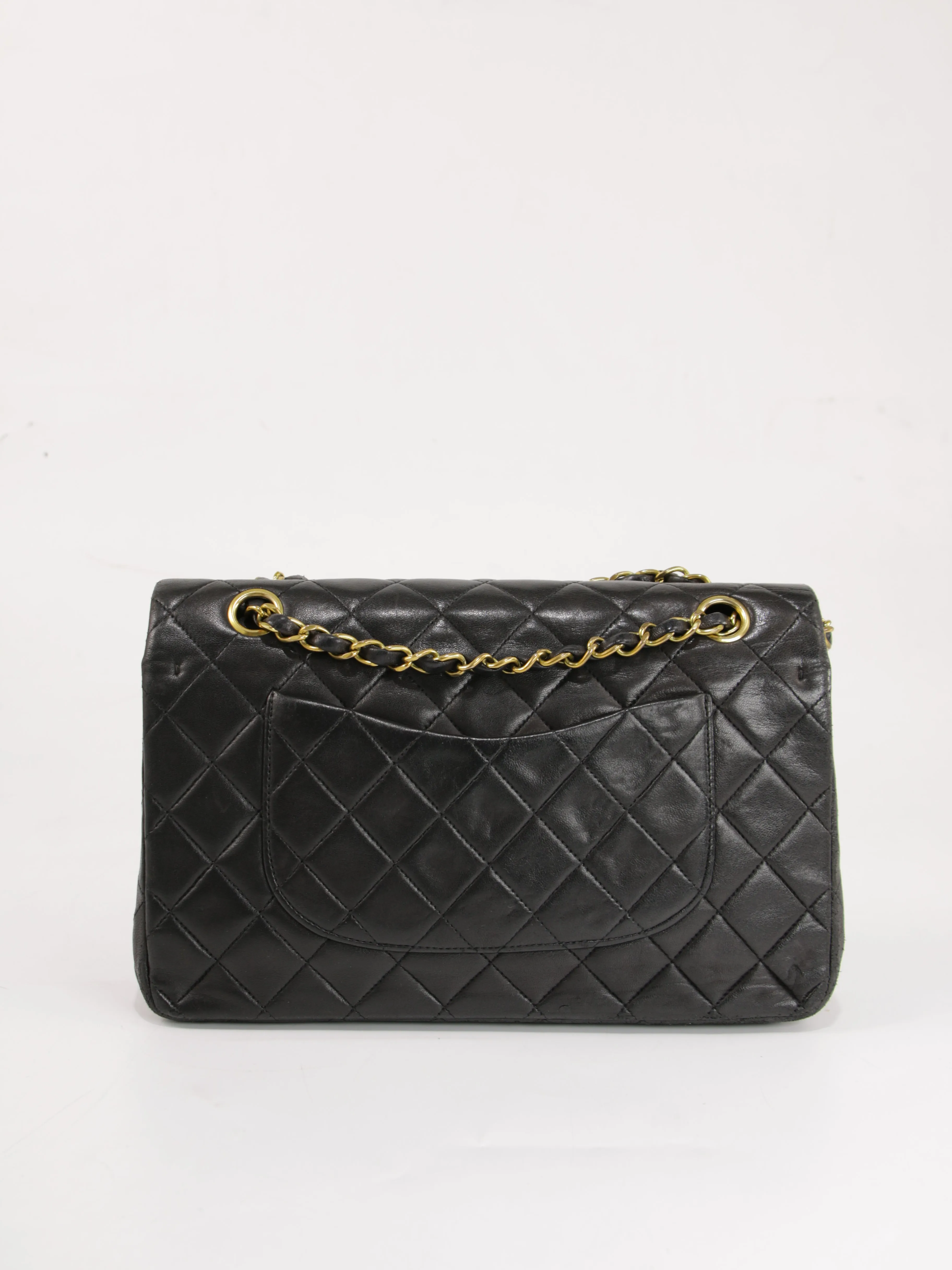 Medium Classic Flap