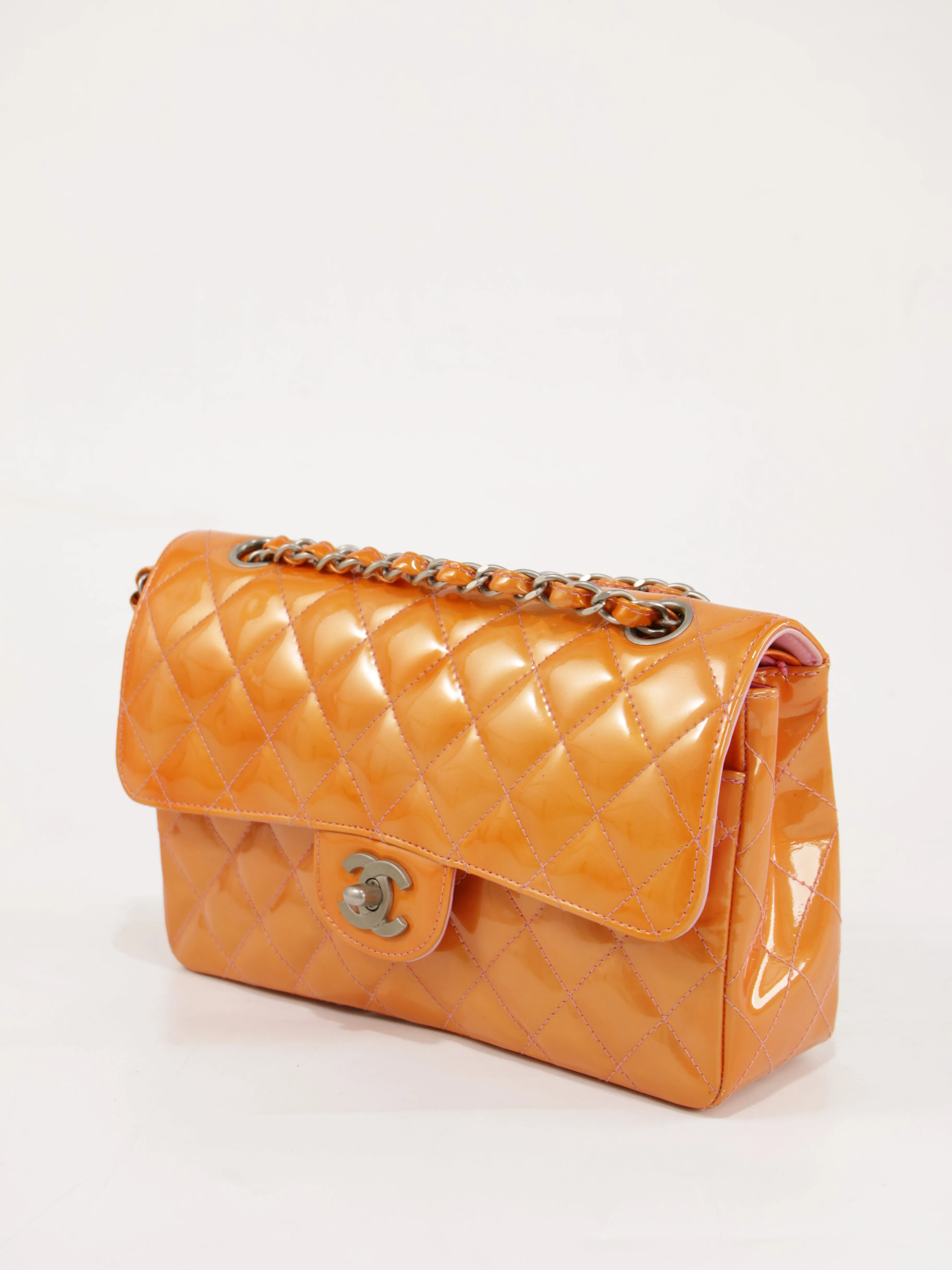 Small Classic Flap